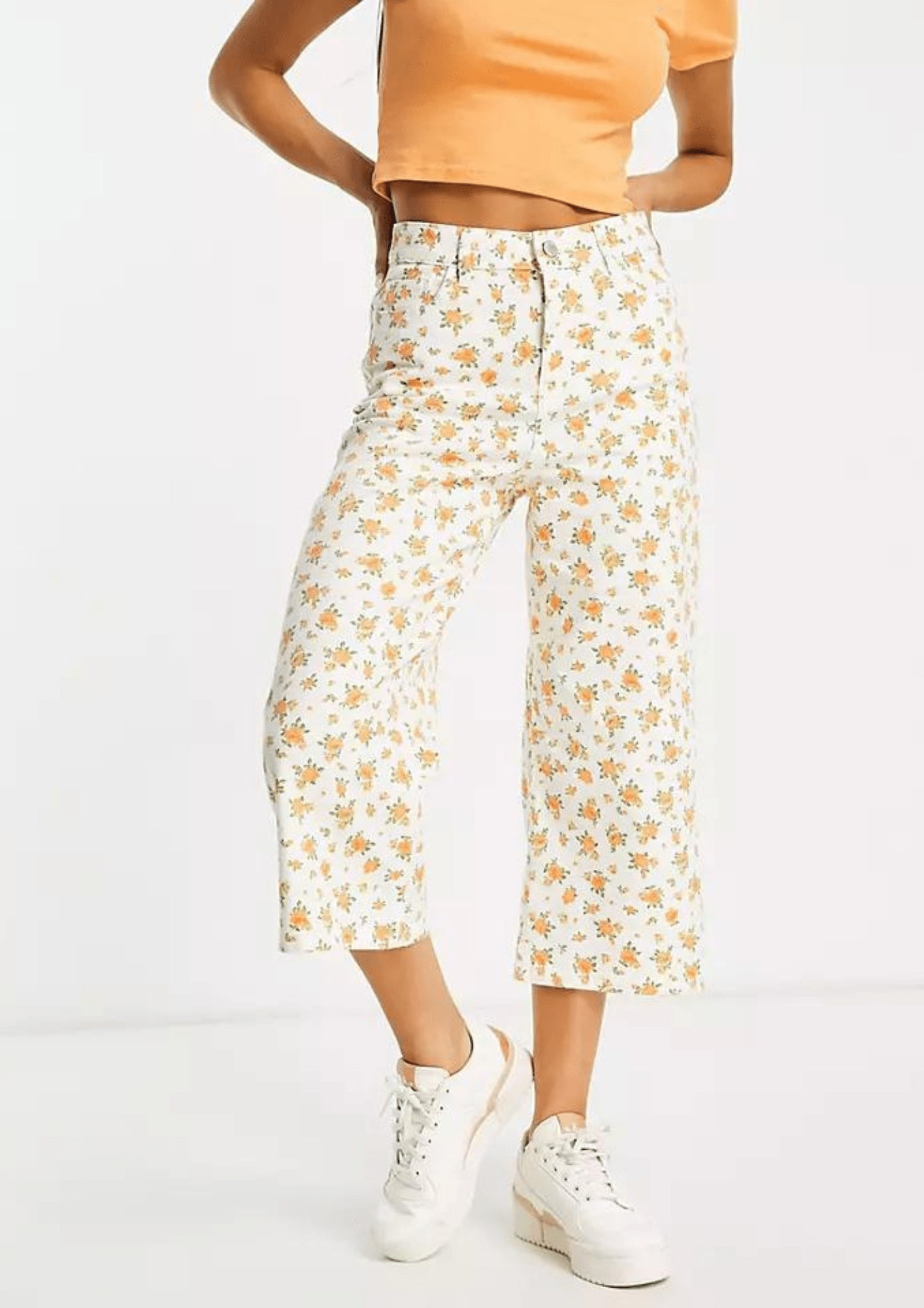 THREE-QUARTER FLORAL TROUSERS Trousers cozy soft