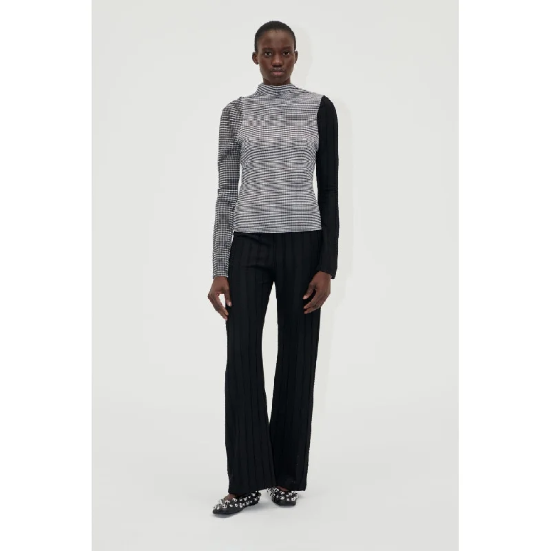 Stine Goya - Asymmetric Long Sleeve Top, 2247 Patchwork Jersey - Black / White Lightweight Jersey Top Stine Goya - Asymmetric Long Sleeve Top, 2247 Patchwork Jersey - Black / White Lightweight Jersey Top
