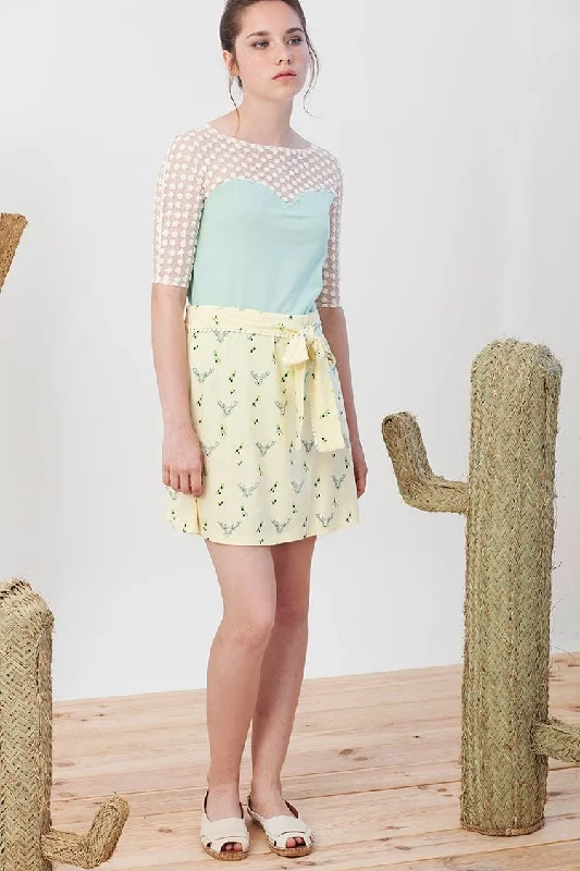 Ingrid skirt in light yellow. breathable skirt fabric