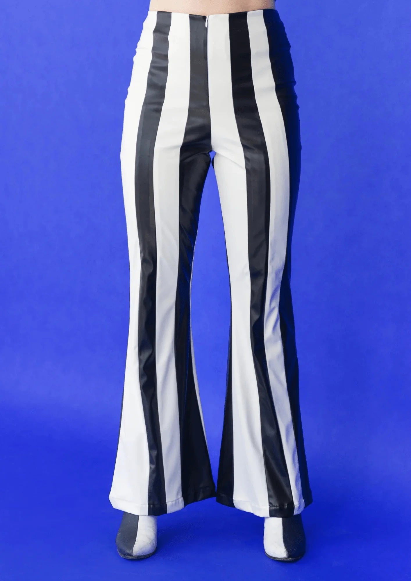 BLACK & WHITE CATERPILLAR MOUSE TROUSERS Trousers stylish elegant