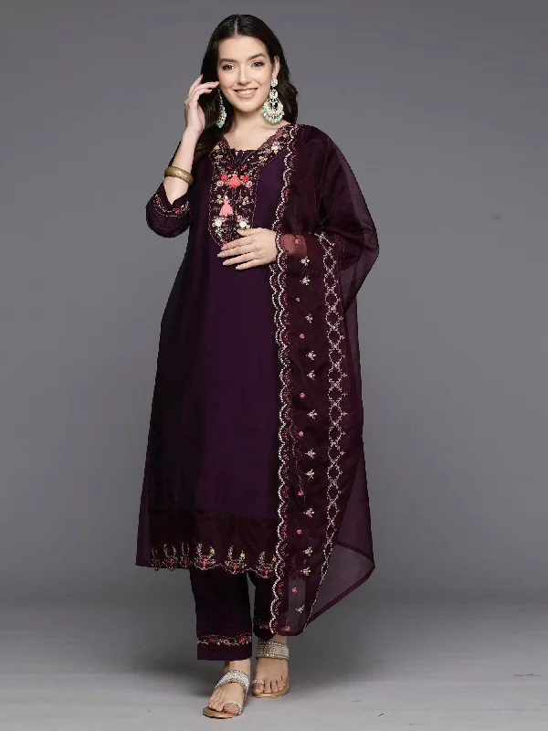 Women's Burgundy Embroidered A-Line Kurta Trousers With Dupatta Set - Indo Era Chinos Cotton Straight Leg Women's Burgundy Embroidered A-Line Kurta Trousers With Dupatta Set - Indo Era Chinos Cotton Straight Leg