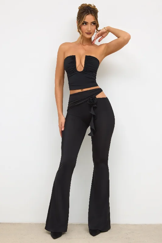 Petite Premium Jersey Rose Detail Mid-Rise Flare Trousers in Black Lavender Jersey Tee