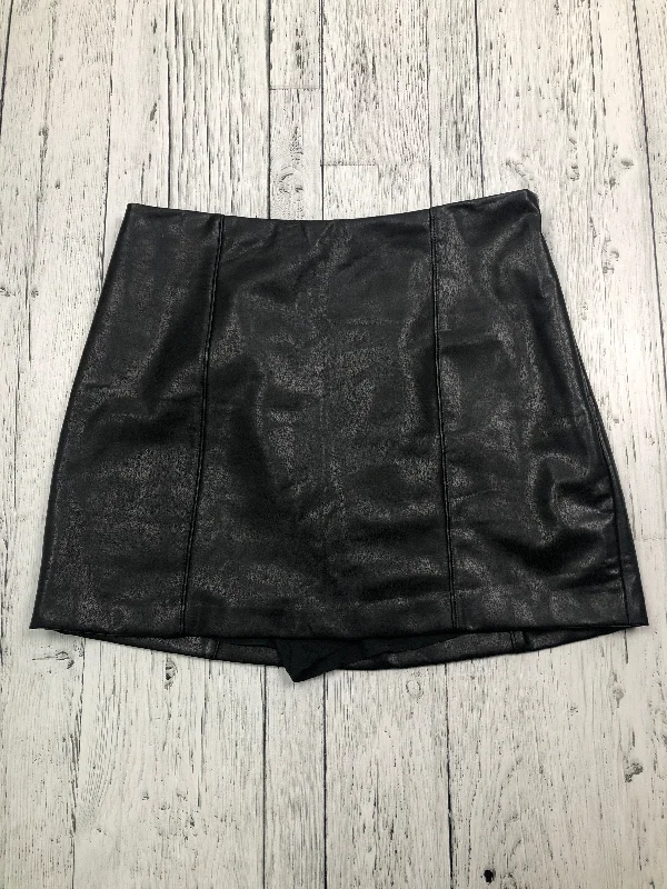 Abercrombie&Fitch black pleather skirt - Hers M/28 corduroy skirt cozy