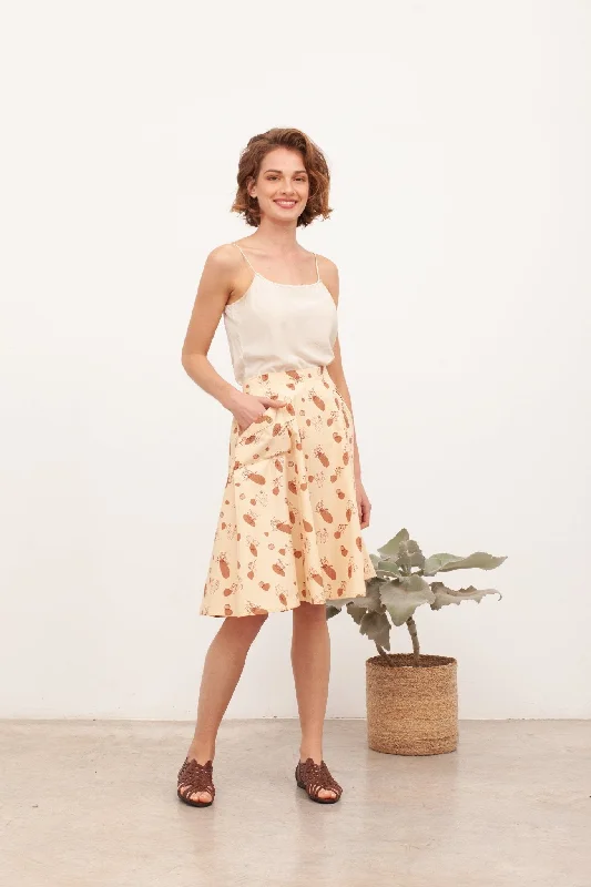 BERNA's evasé skirt in beige belted skirt waist