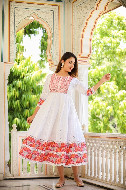 Women's Yoke Design Thread Work Straight Kurta With Trousers Dupatta - Hatheli Trousers Office Stylish Women's Yoke Design Thread Work Straight Kurta With Trousers Dupatta - Hatheli Trousers Office Stylish
