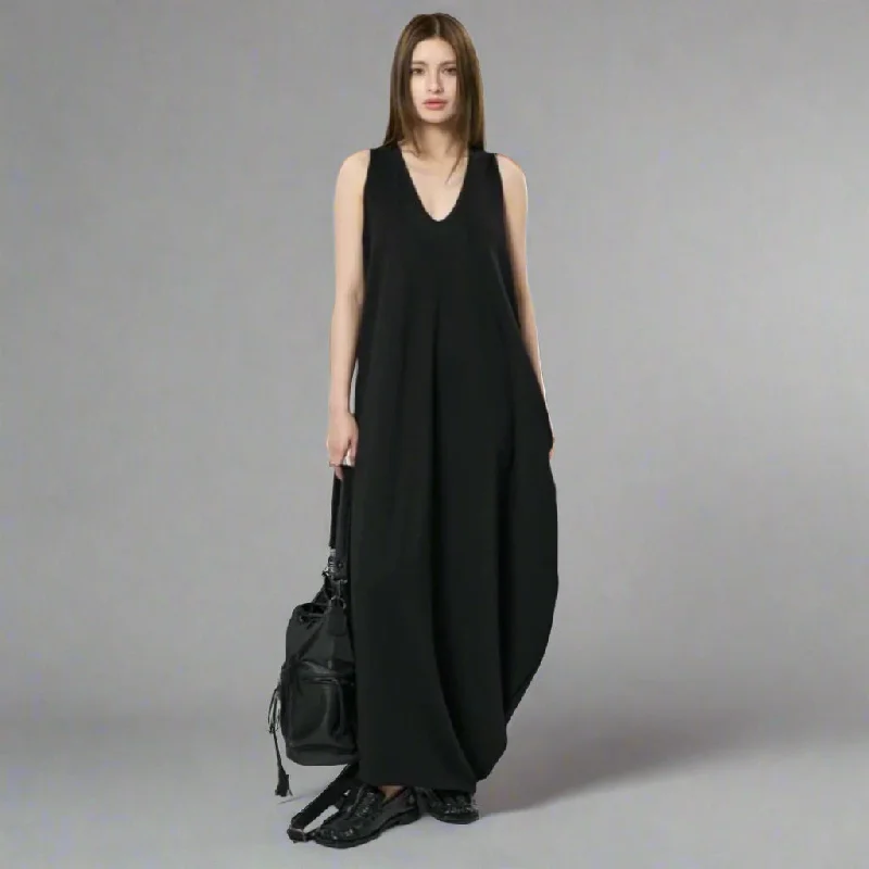 Maxi Potato Bag Dress with Deep V-Neckline - Black