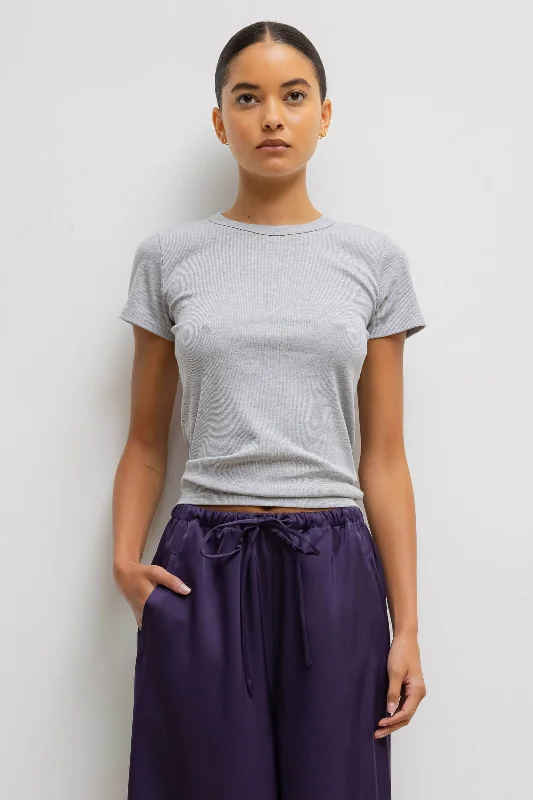 Kelly Slim Fit Tee Solid Color Striped Floral