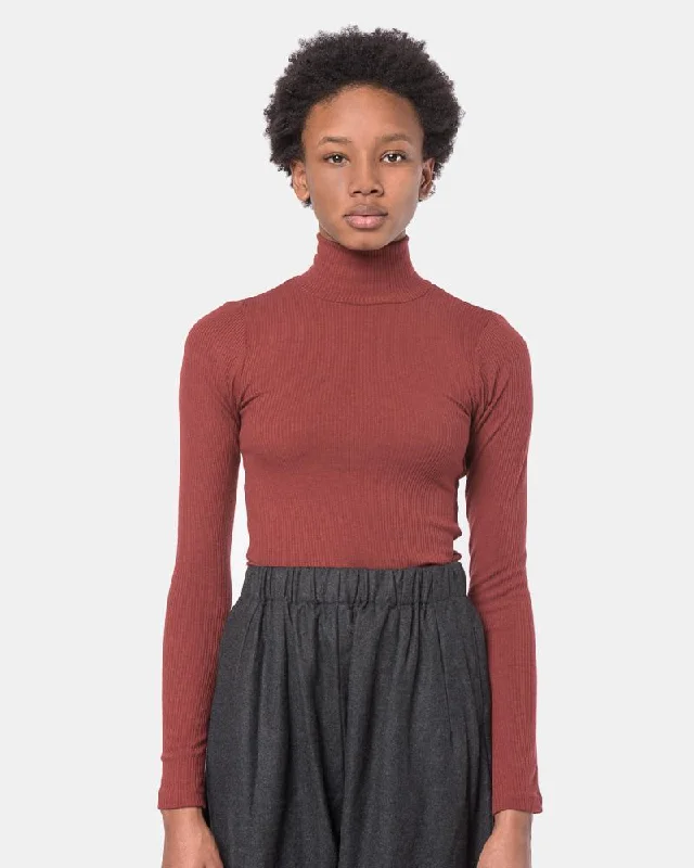 Powder Mock Neck Tee in Burgundy Collared Crew Neck Turtle Neck